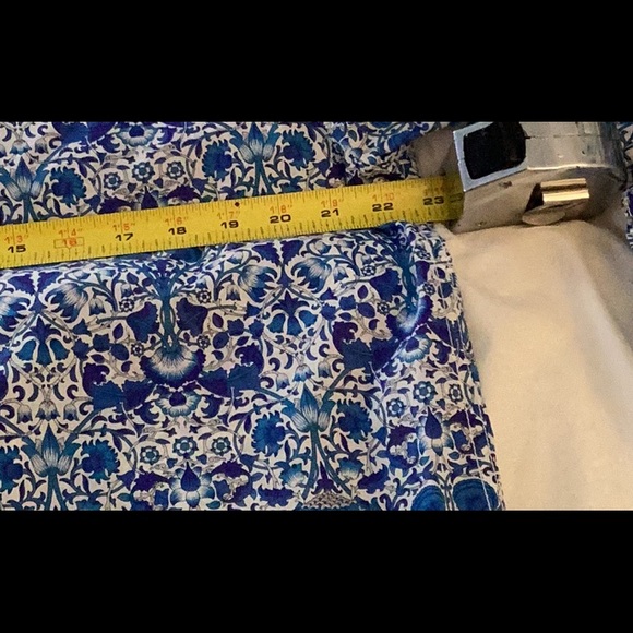 J.CREW LIBERTY FABRIC
100% Cotton. - Picture 12 of 12